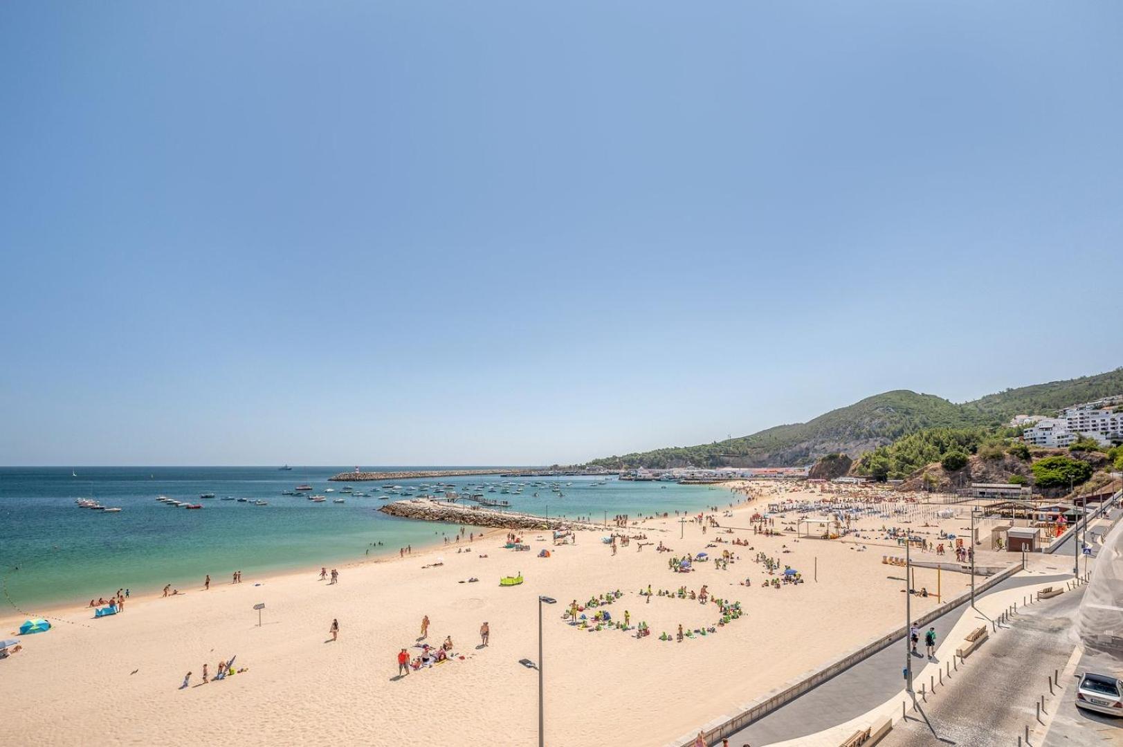 Guestready - Beachfront Naufrago'S Retreat 2 Sesimbra Exteriör bild