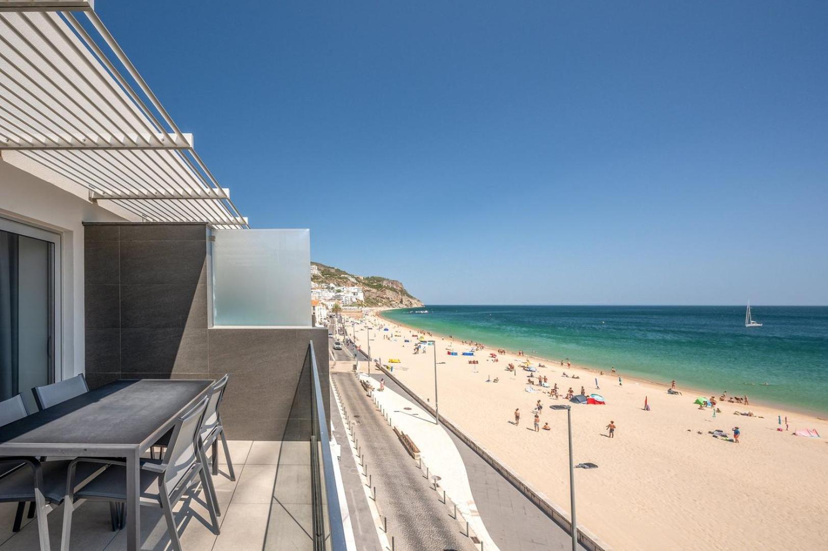 Guestready - Beachfront Naufrago'S Retreat 2 Sesimbra Exteriör bild