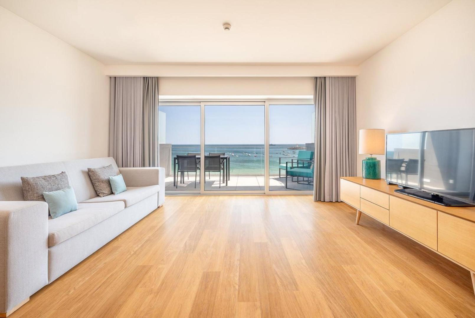 Guestready - Beachfront Naufrago'S Retreat 2 Sesimbra Exteriör bild