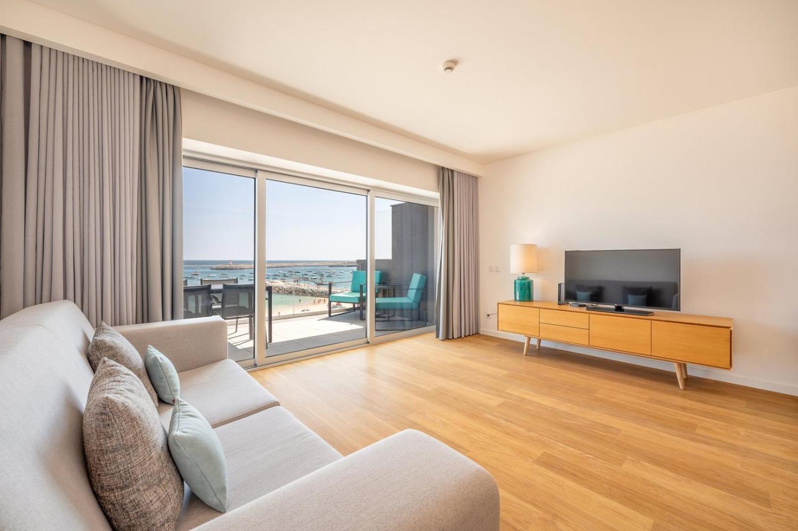 Guestready - Beachfront Naufrago'S Retreat 2 Sesimbra Exteriör bild